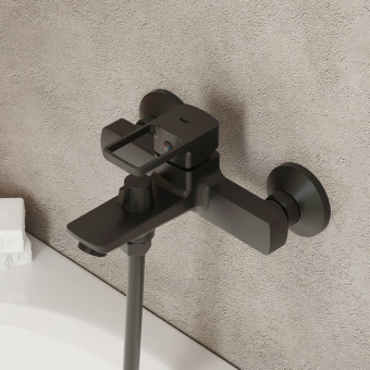 Смеситель для ванны Iddis Bild BILBL00i02WA черный матовый, однорычажный схема на фото в интернет-магазине Пиастрелла